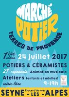 Marché potier de Seyne les Alpes (Alpes de Haute Provence) le 24 juillet 2017 - céramique et poterie