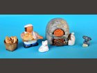 A la boulangerie... ATELIER AUTOUR DE LA TERRE - Fabricant à - Santons et Crèches